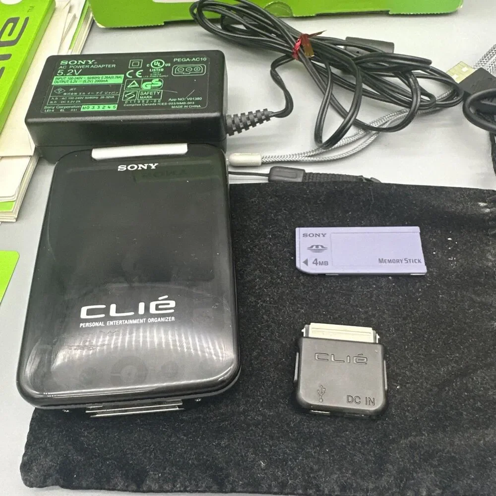 *READ* Sony Clie PEG-SJ33 Handheld PDA Personal Entertainment Organiser. In VGC